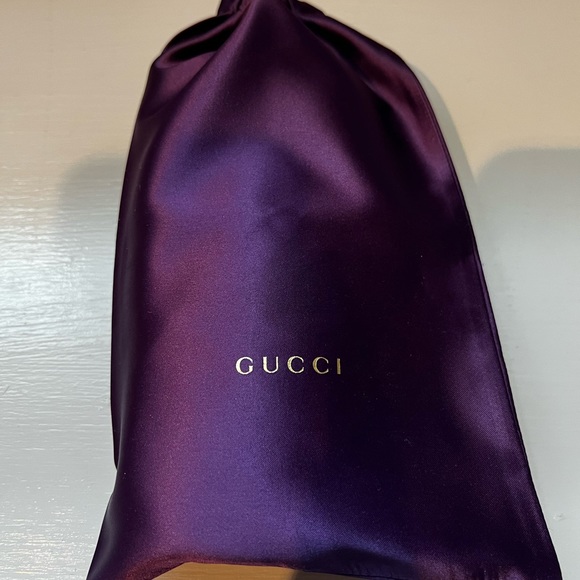 Gucci Sunglasses - Picture 6 of 6